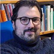 Ciao! Hai bisogno di aiuto nello studio della Psicologia? Posso aiutarti sia con le materie che con le tecniche di studio.
